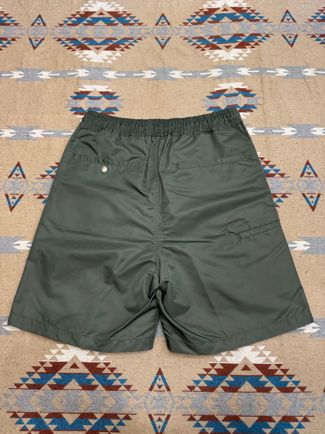 [S][28-30] 베이프 나일론 숏팬츠 카키 상품이미지4