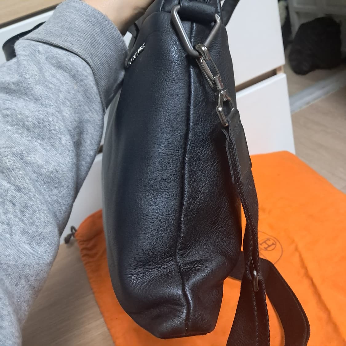 만다리나덕 블랙 가죽 서류 가방 브리프케이스(남녀공용 가능) 상품이미지5