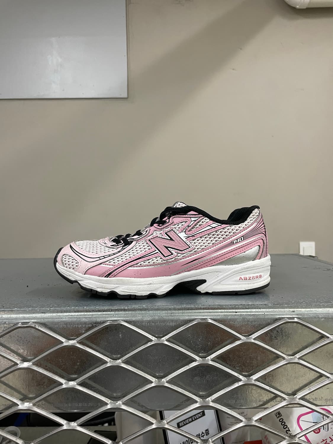 뉴발란스 740v2 핑크 210 상품이미지1