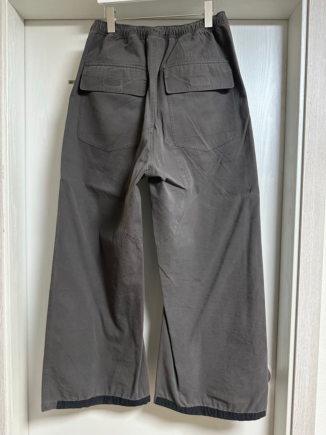폴리테루 프론트카고팬츠 차콜 3사이즈 상품이미지2
