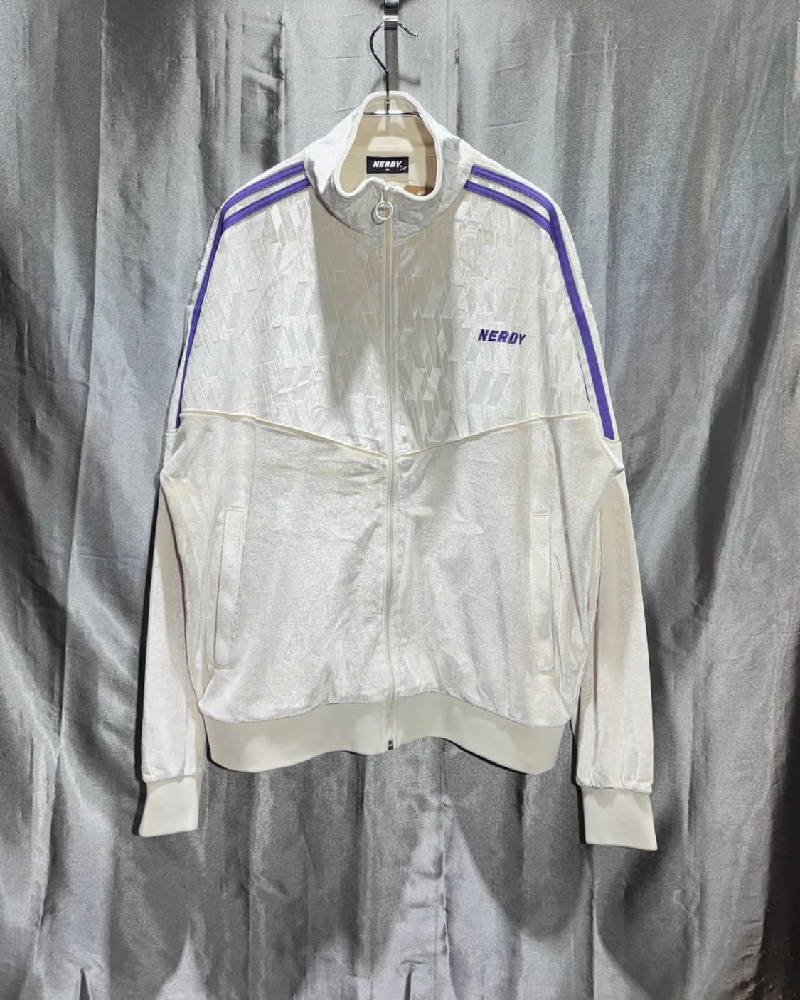 M 널디 패턴 벨벳 아이보리 트랙탑 상품이미지2