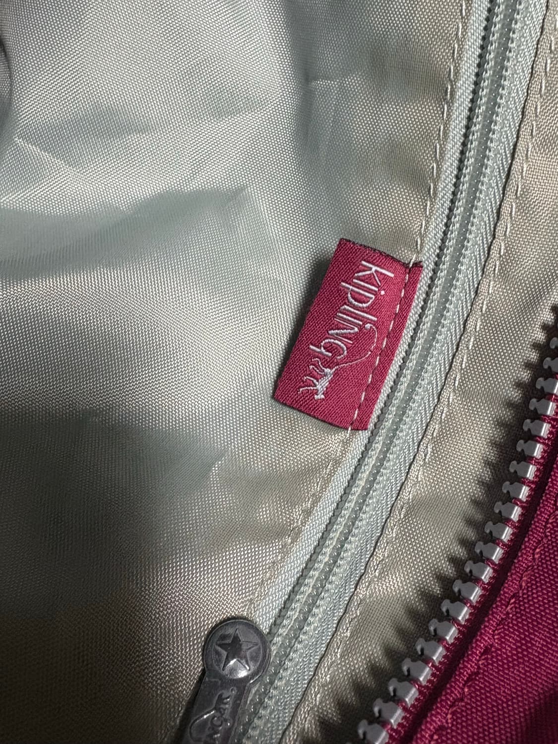 키플링 크로스 토트백 자주색 상품이미지6