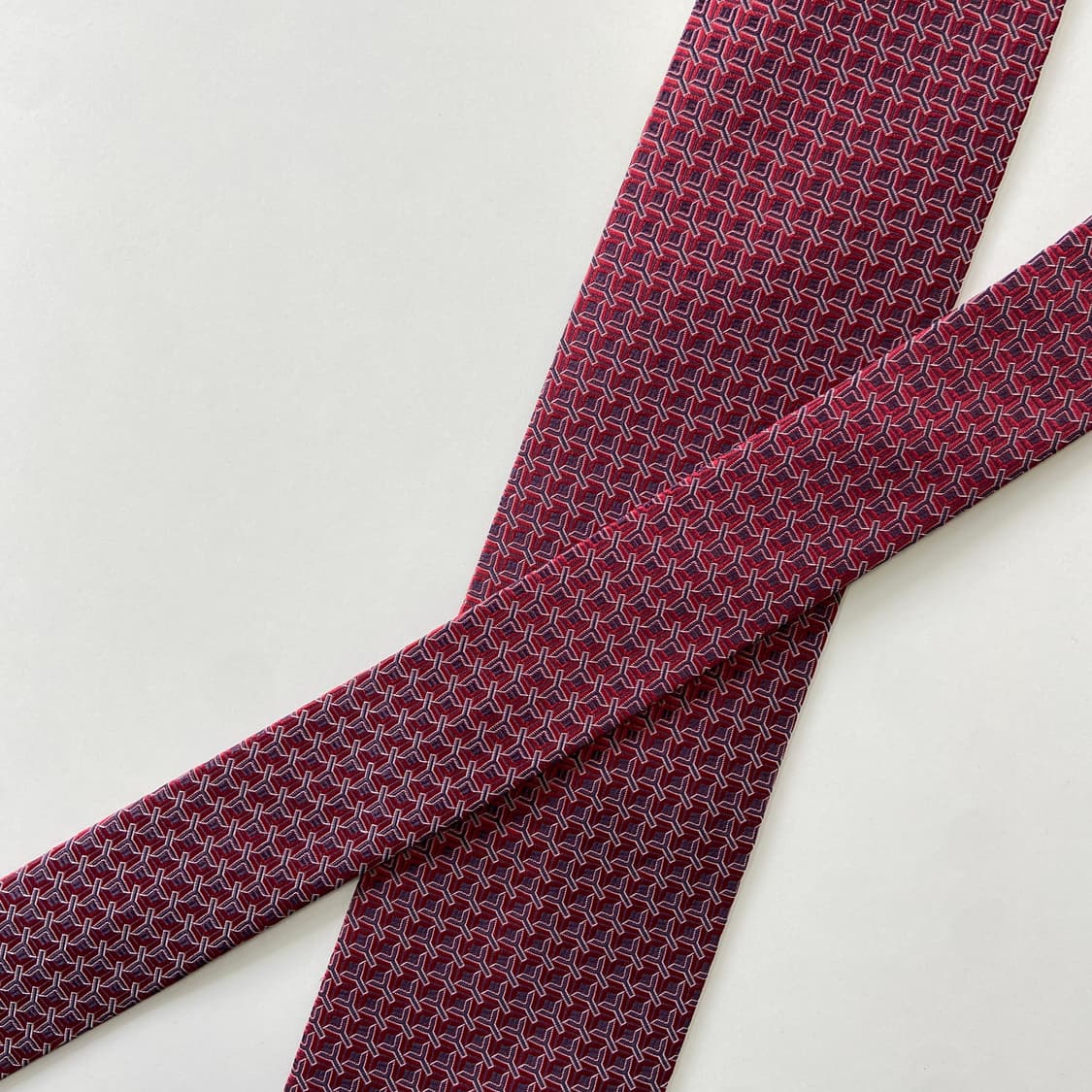 신형라벨 입생로랑(YSL) 모노그램 명품 정품 넥타이7.9cm 상품이미지4