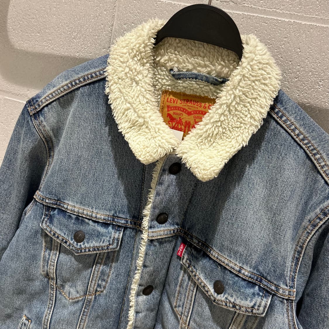 Levis Sherpa Denim Jacket 상품이미지1