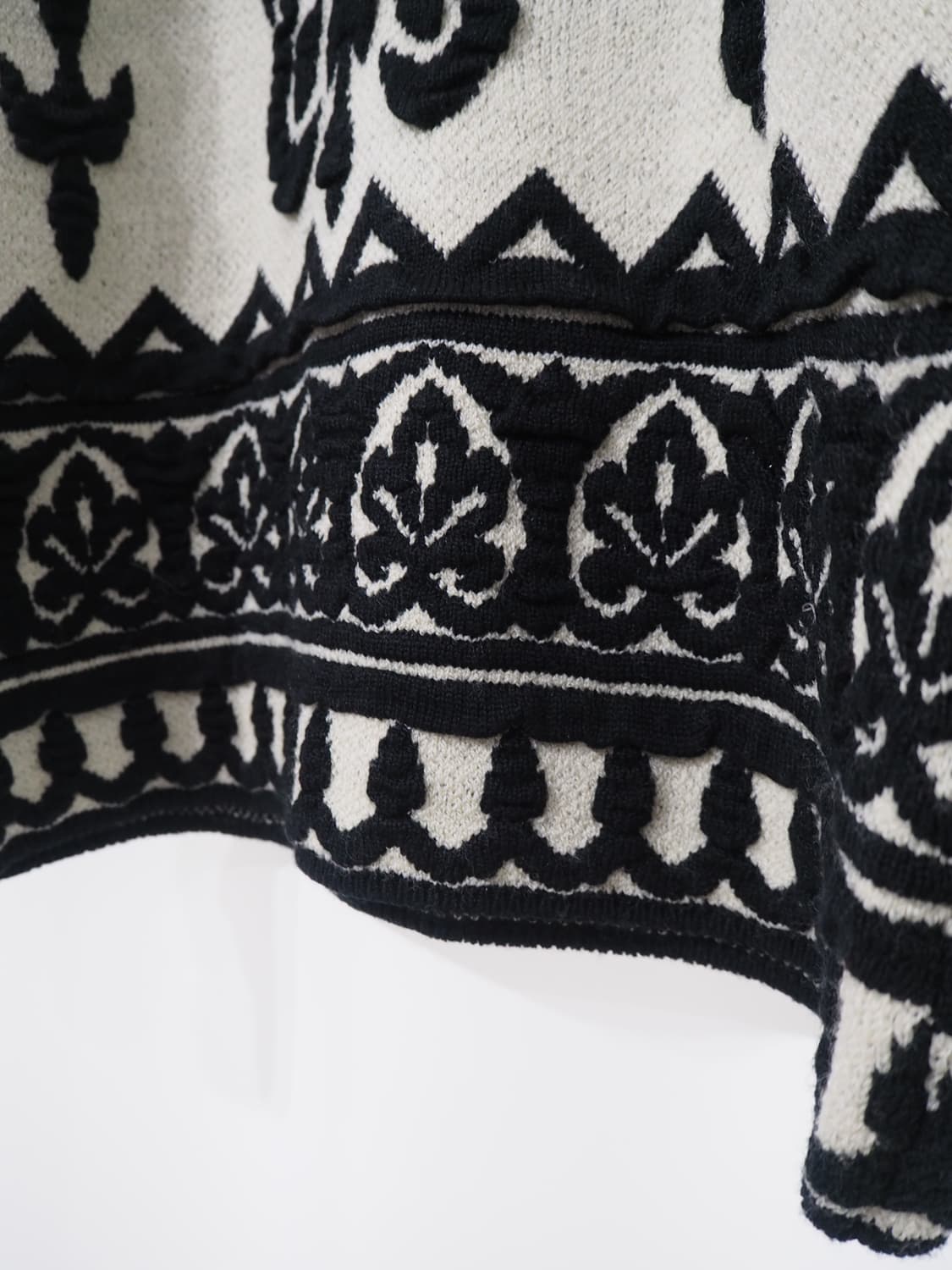 CREATEUR embroidery knit  상품이미지3