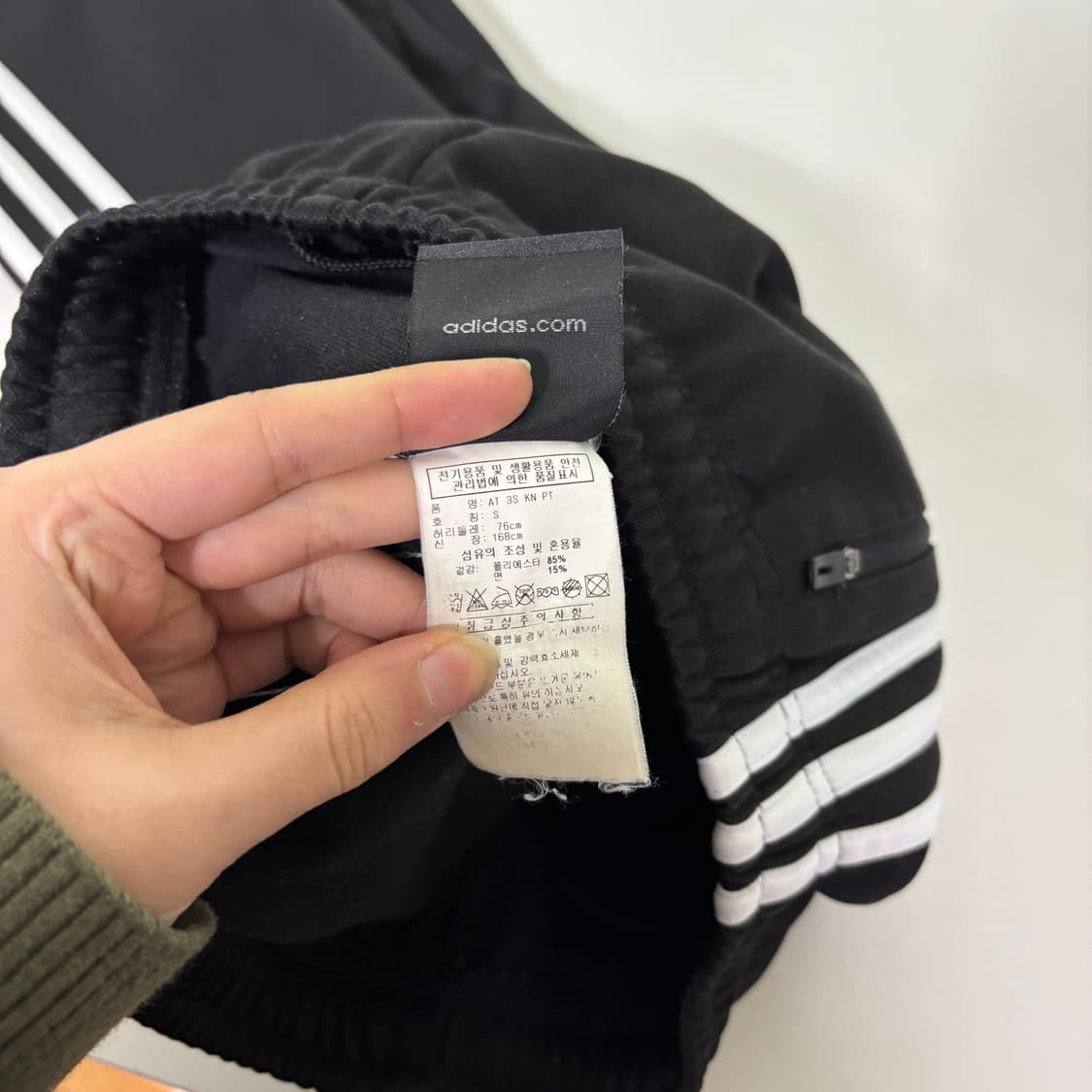 우먼S 아디다스 블랙 슬림핏 트랙팬츠 상품이미지4