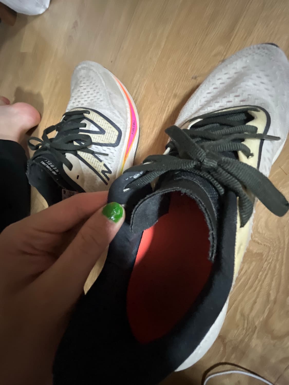 [270] 뉴발 퓨어셀 화이트 판매합니다 상품이미지9