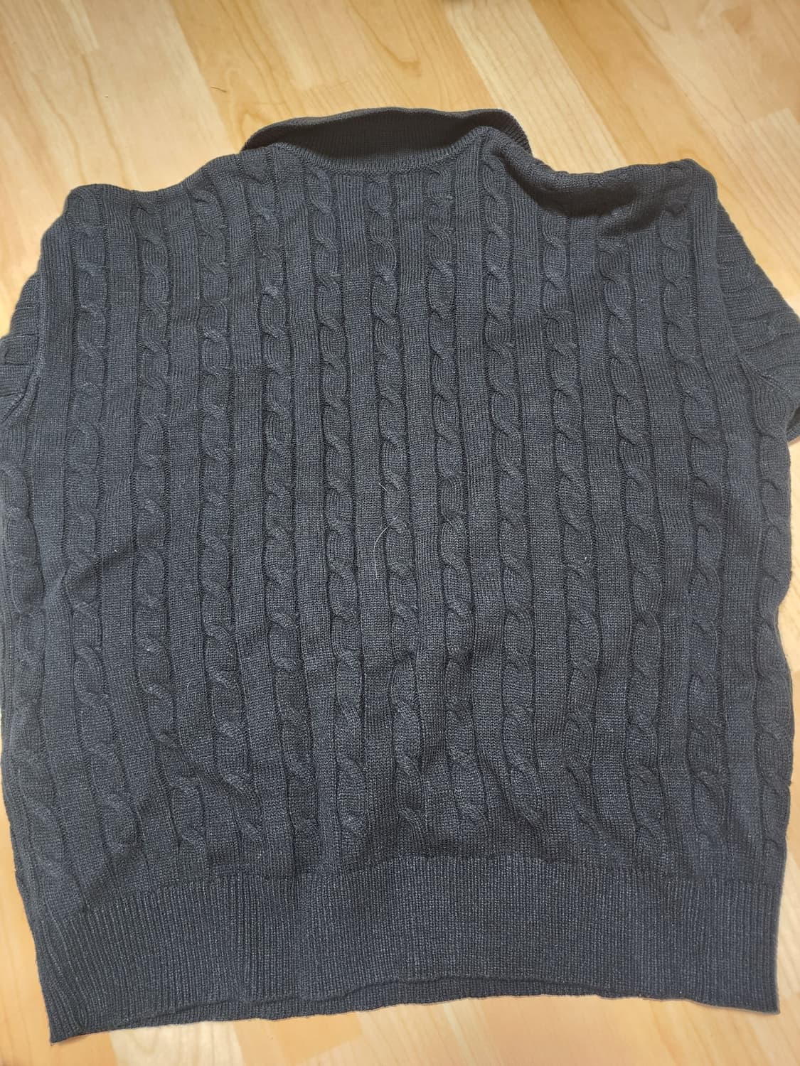 언탭트 스튜디오 케이블 카라니트 (블랙) 상품이미지3