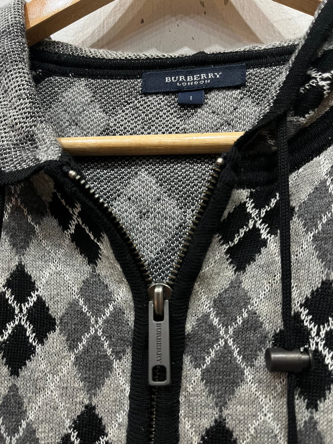 버버리 아가일 니트 후드집업 우먼즈 상품이미지4