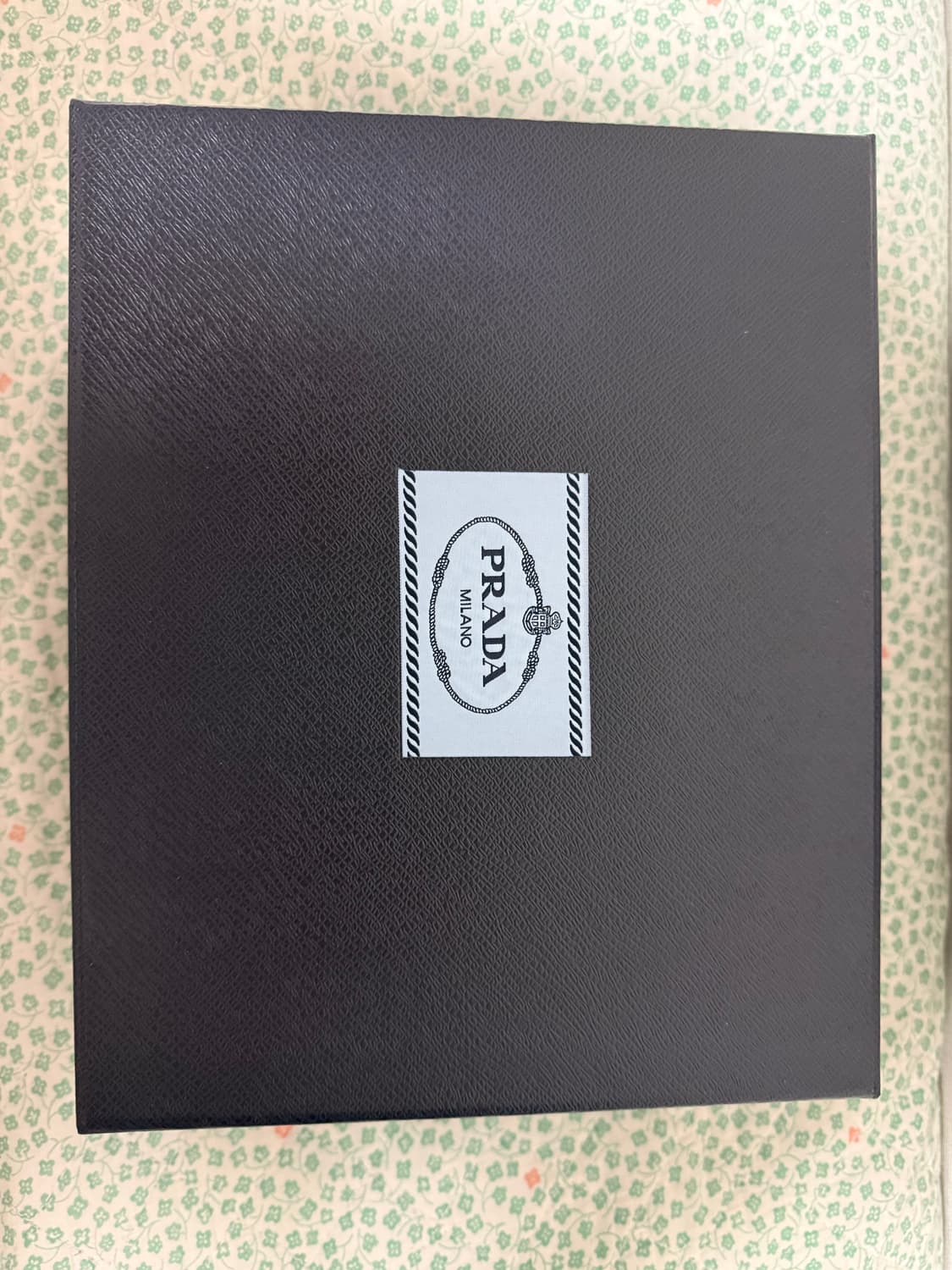 프라다 테수토 호보백 리에디션 블랙(SSS급) 상품이미지3