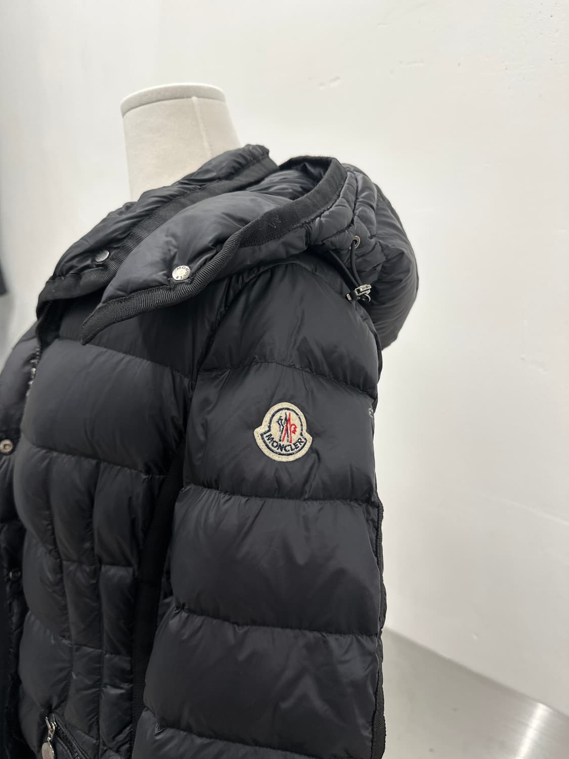 몽클레어 헤르민 블랙 롱 패딩  상품이미지3