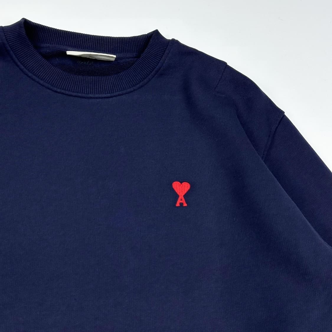 아미 스몰 하트로고 네이비 크루넥 맨투맨 (L) 상품이미지3
