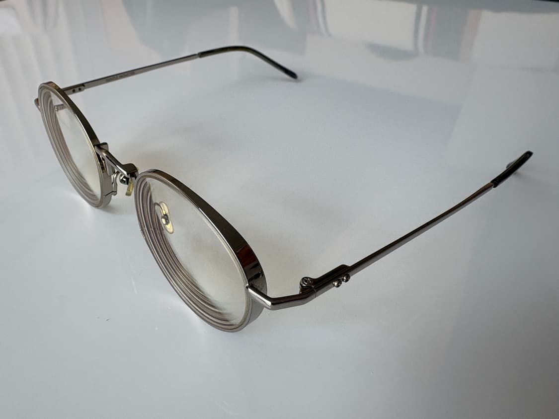 젠틀몬스터 리버티 Liberty Col.02 은색 안경테 상품이미지4