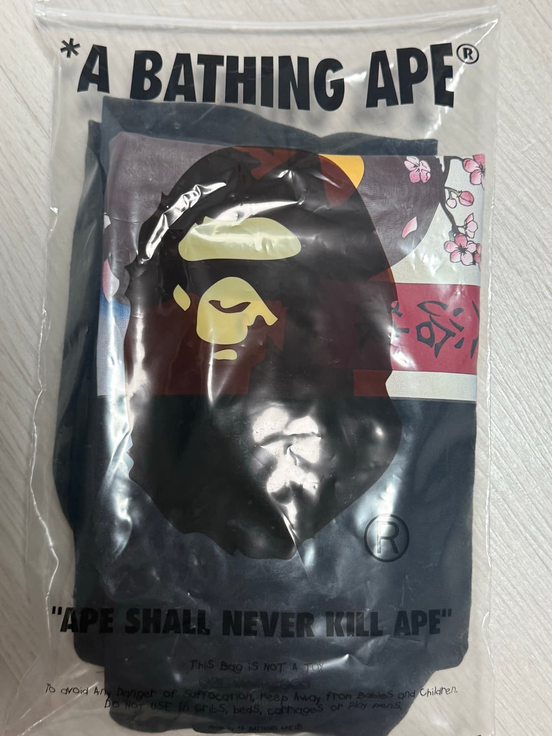 베이프 일본한정 사쿠라 티셔츠 상품이미지2