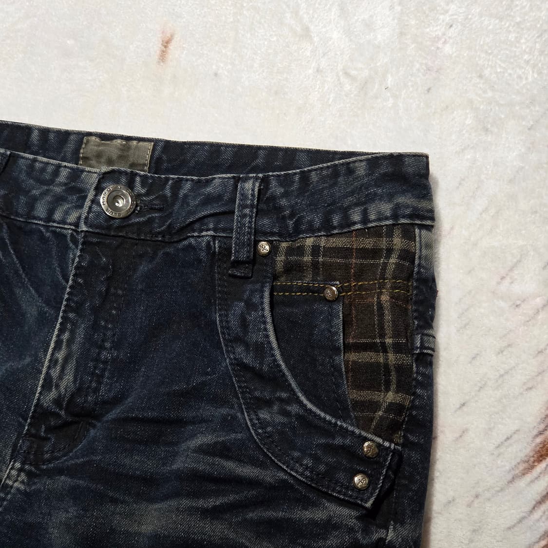 빈티지 펑크 스컬자수 데님팬츠 상품이미지5