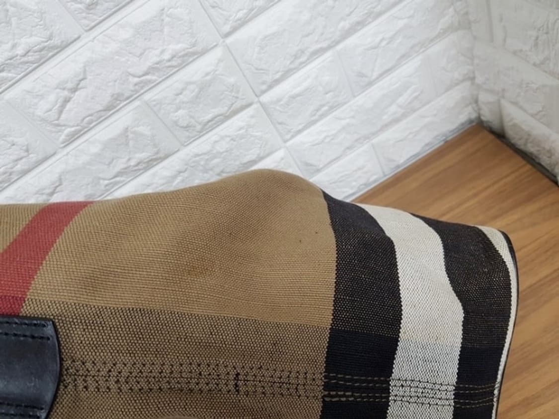 버버리 에쉬비 버킷백 숄더백 (정품) 상품이미지3