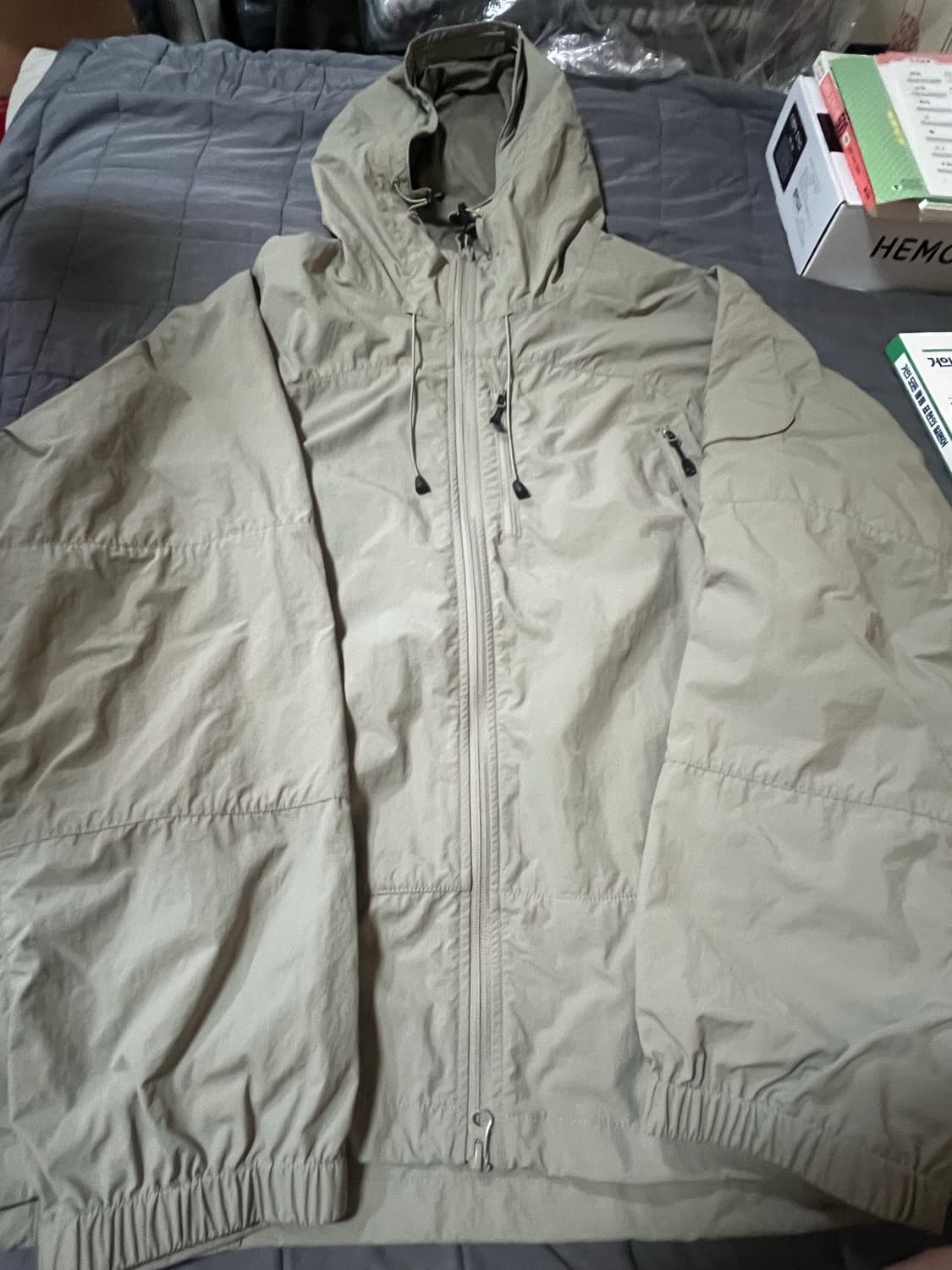 아웃스탠딩 PCU HOOD JACKET_BEIGE 상품이미지2