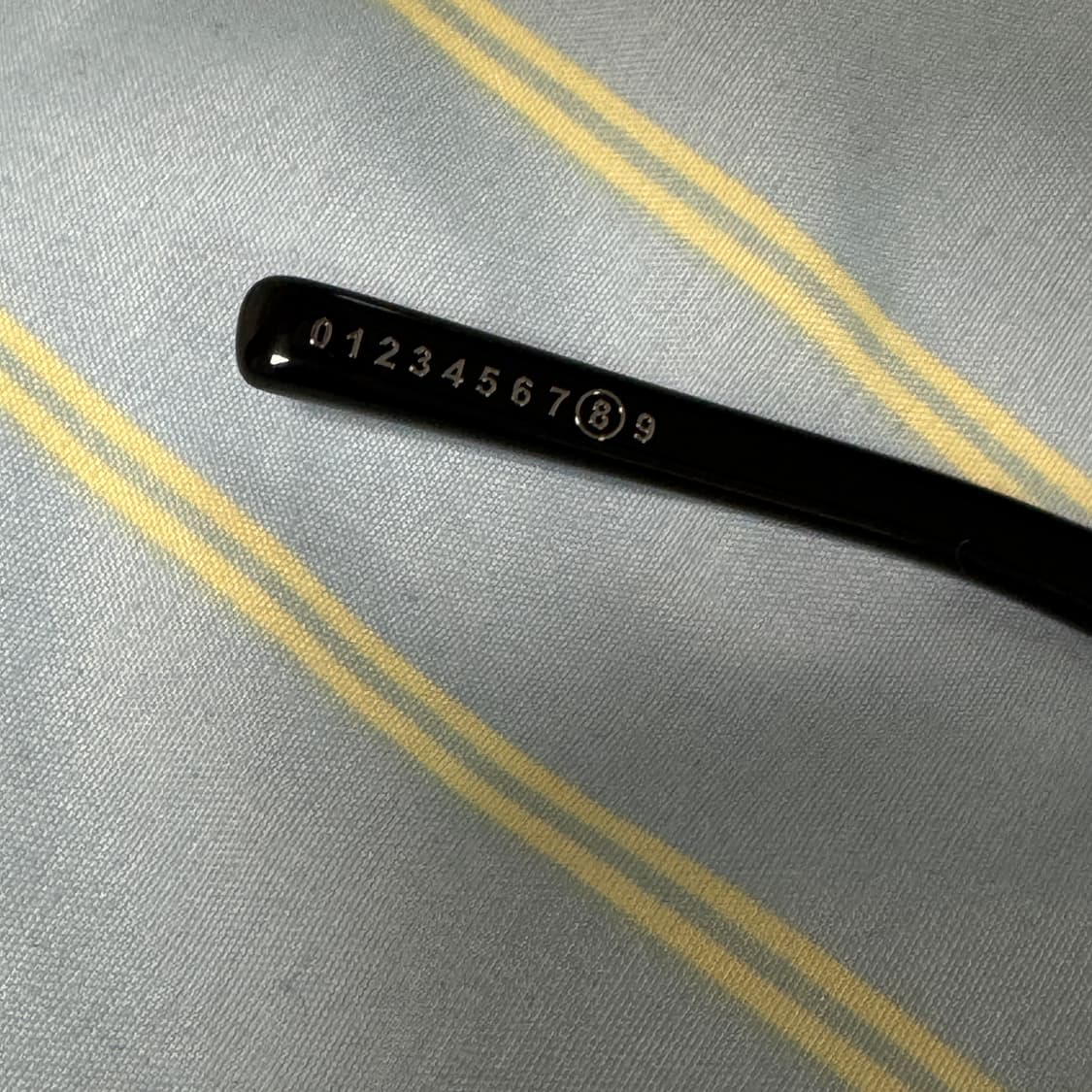 젠틀몬스터 x 메종 마르지엘라 MM211 안경 (풀구성) 상품이미지8