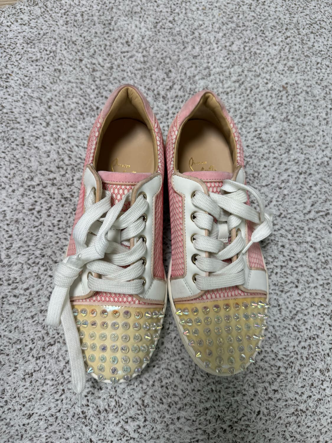 크리스찬루부탱 핑크 스터드 스니커즈 230 상품이미지1