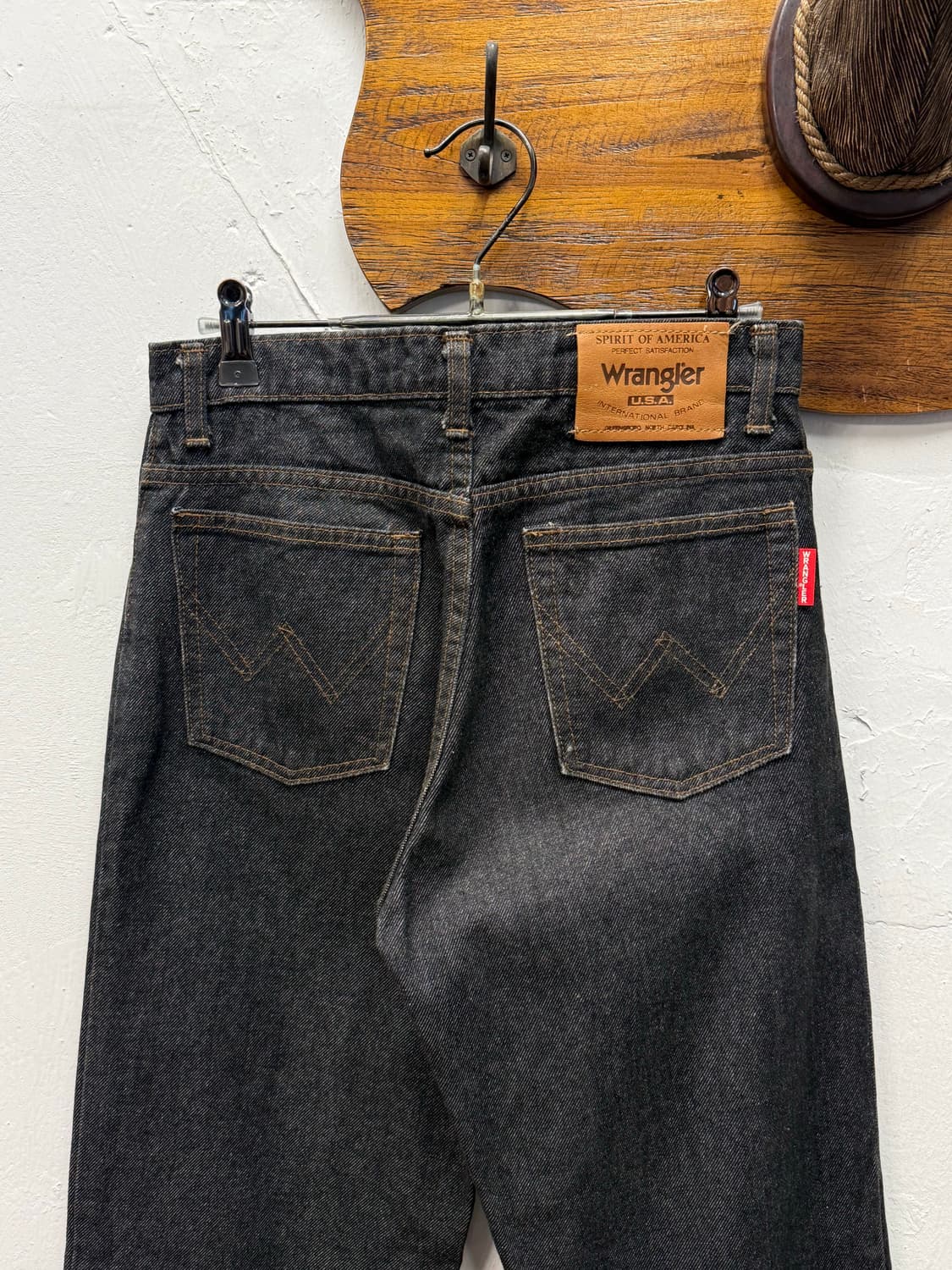 Wrangler Tapered Black Denim Pants 상품이미지2