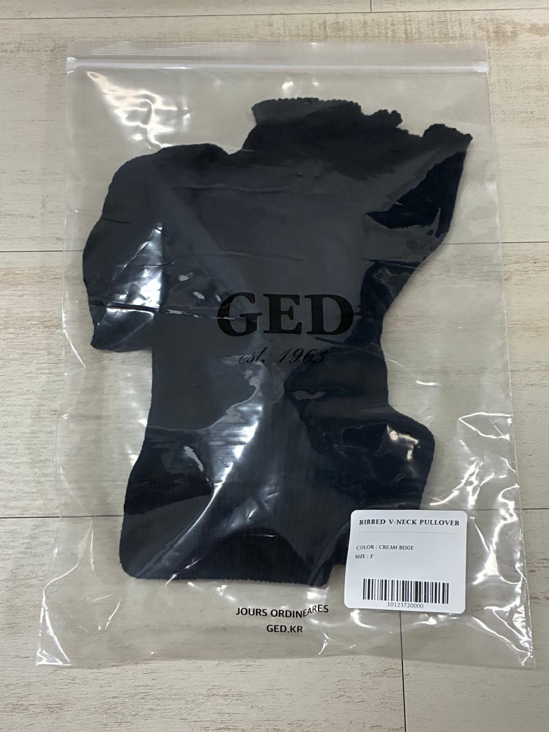 게드 (GED) RIBBED V-NECK PULLOVER BLACK 상품이미지3