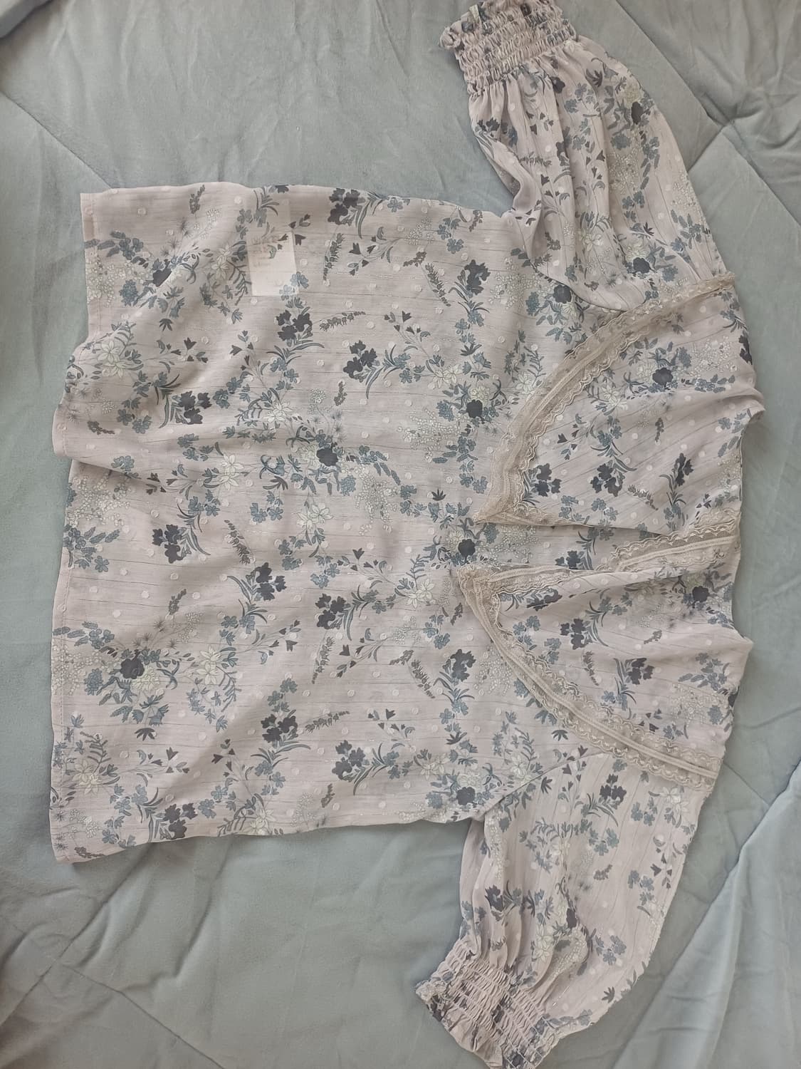 axes femme 엑시즈팜 꽃무늬 세라넥 여름 반팔 퍼프 블라우스 상품이미지4