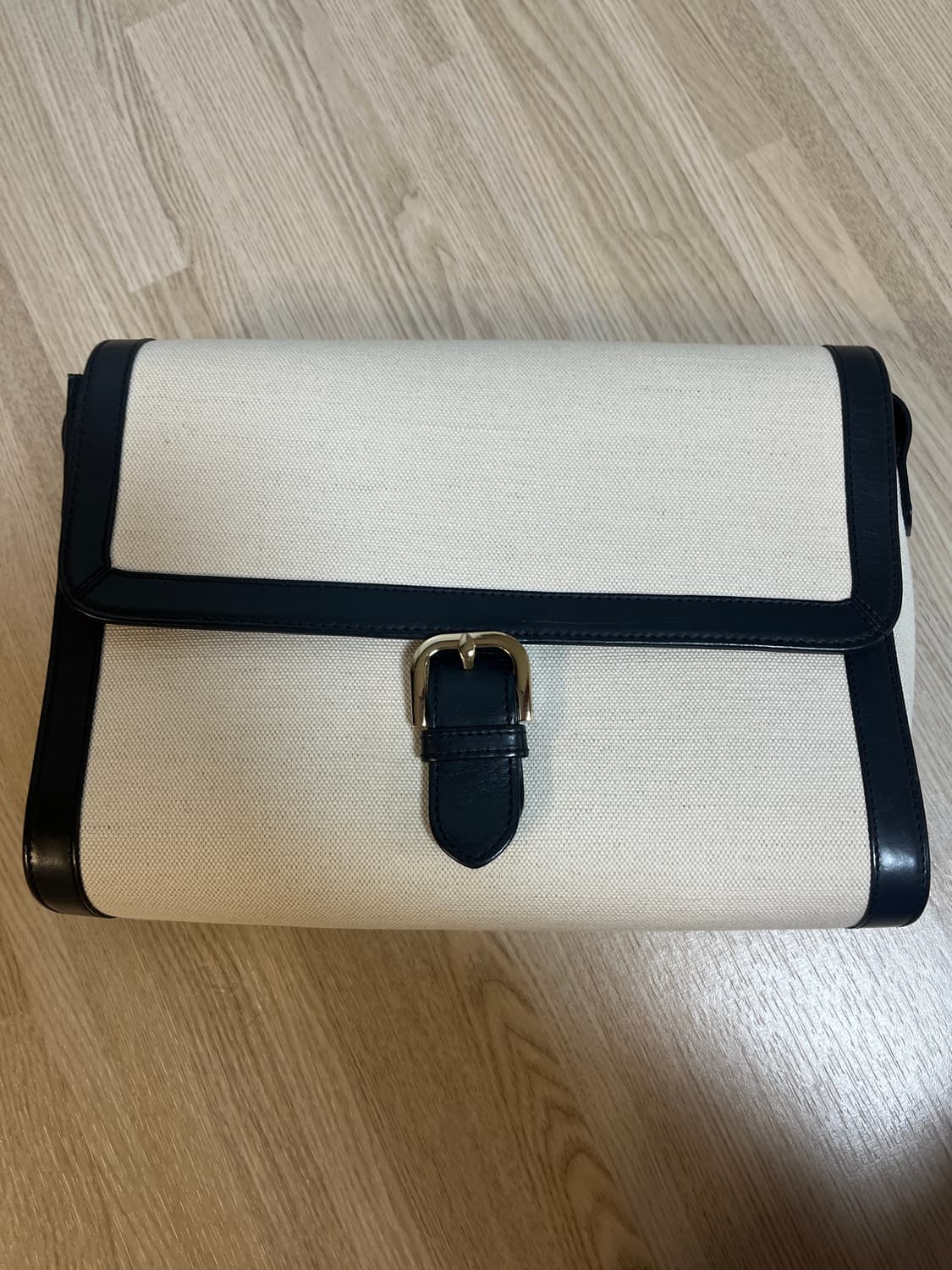 A.P.C. 캔버스 크로스백 여름 아페쎄 상품이미지1