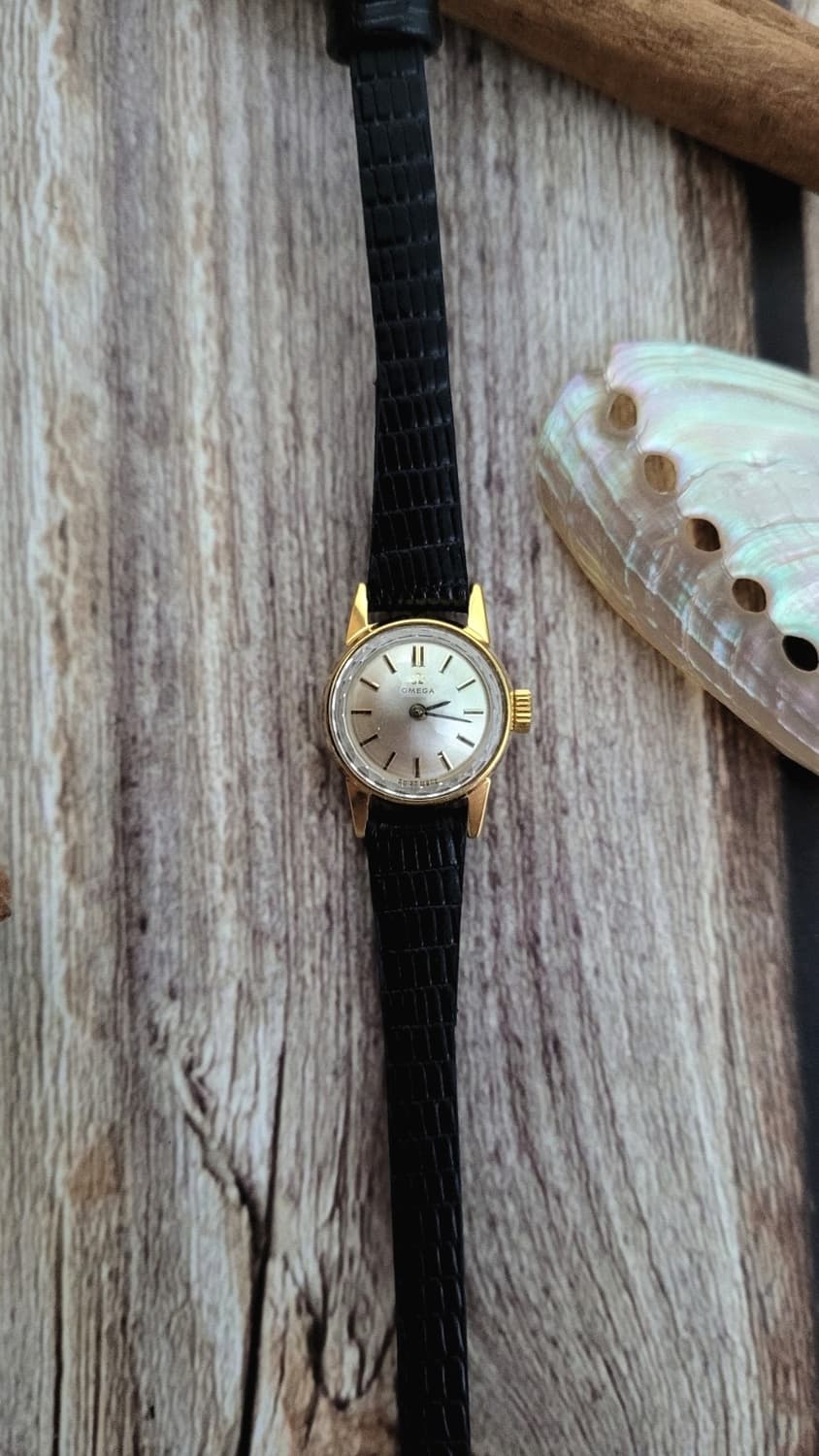 [특가상품]정품 오메가 빈티지 컷글라스 칵테일 수동 시계 상품이미지7