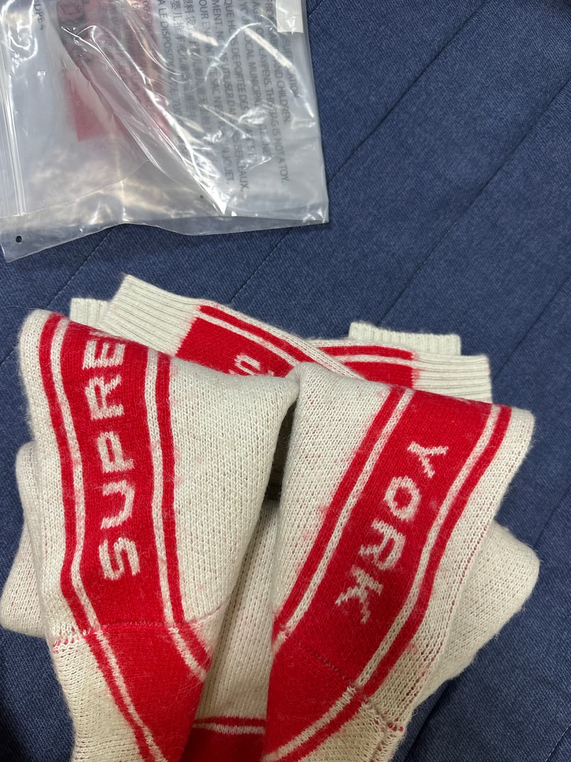 정가이하 24FW 슈프림 니트 새상품 M 상품이미지2