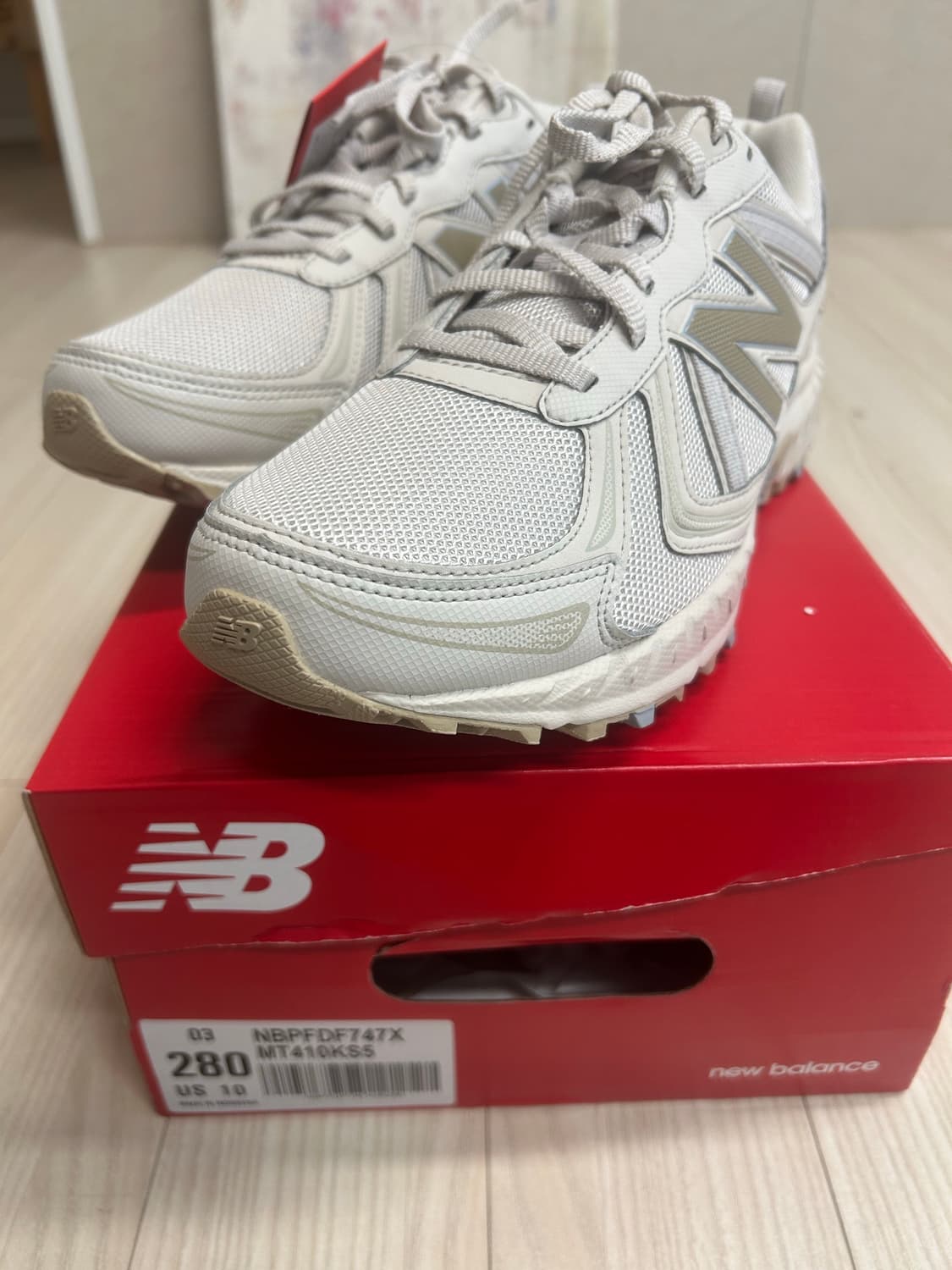 뉴발란스 MT410 운동화 280 베이지 새제품 상품이미지4