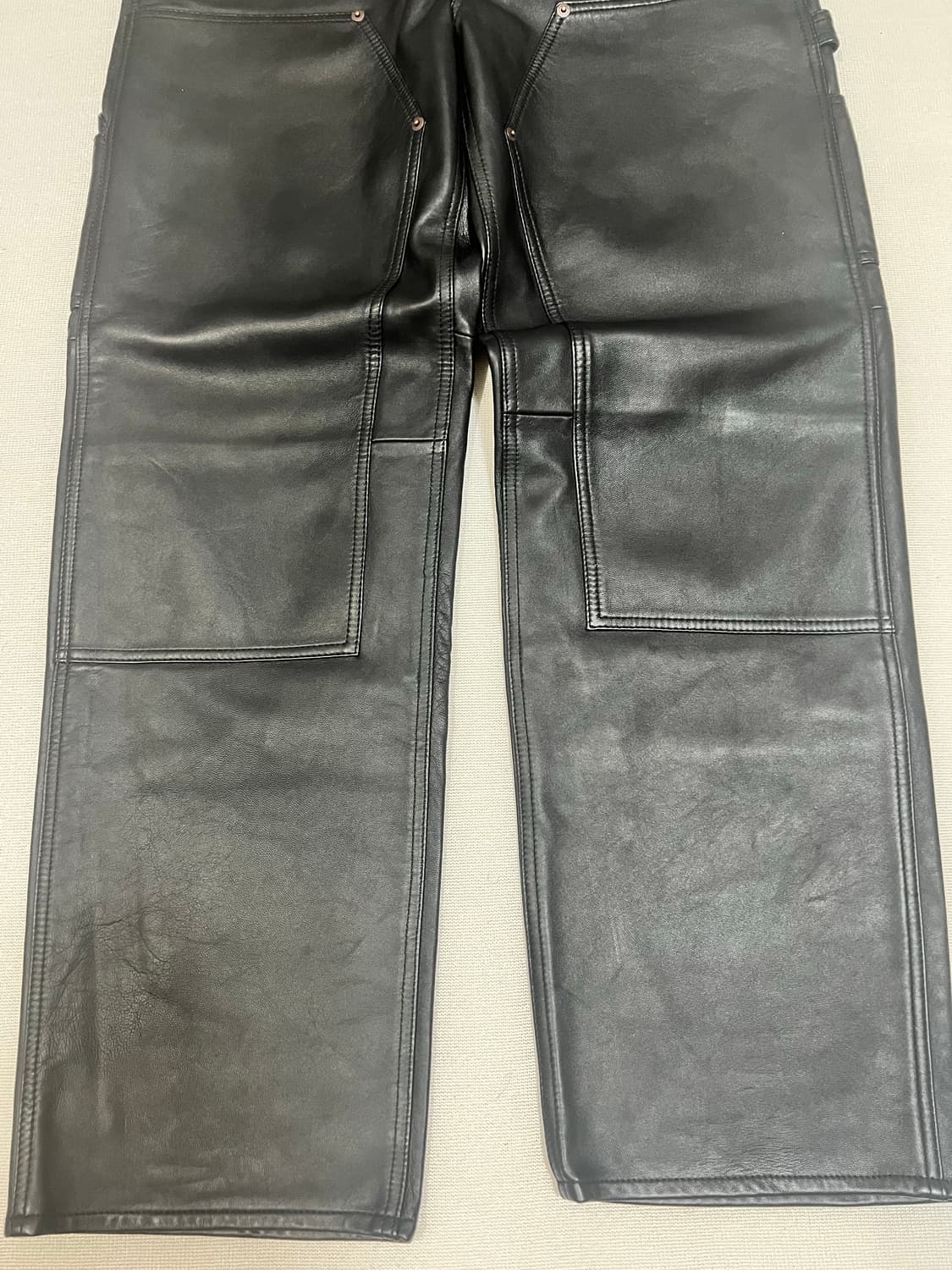 슈프림 더블 니 레더 카펜터 팬츠 블랙 23fw 상품이미지5