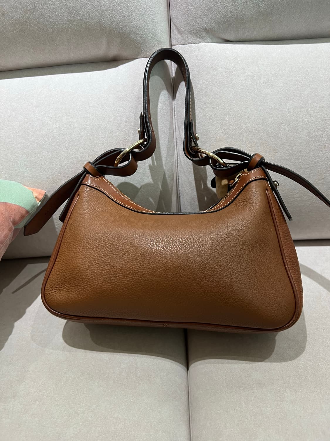 정품 투포켓 가죽숄더백 y2k 카멜브라운 코치 셀린 느낌 키링포함 상품이미지6