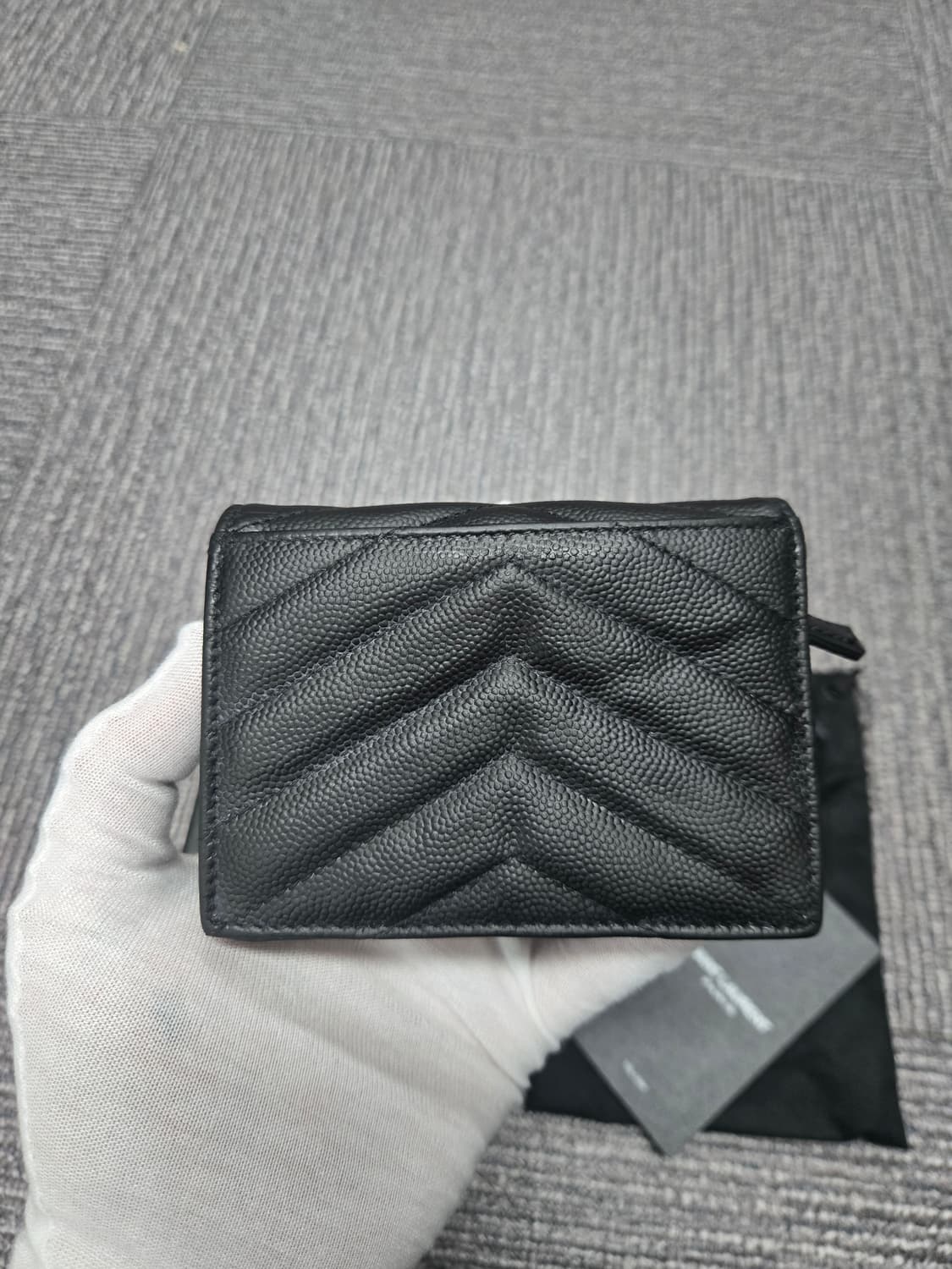 [특가][정품] 입생로랑 비지니스 반지갑 상품이미지2