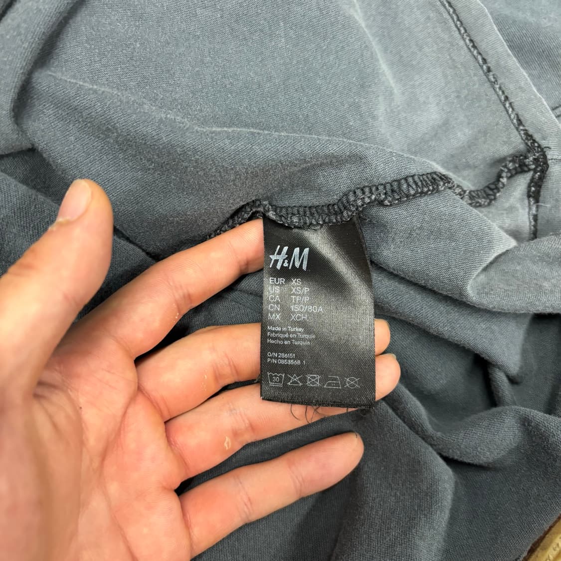 (90)H&M 메탈리카 반팔 티셔츠 상품이미지4