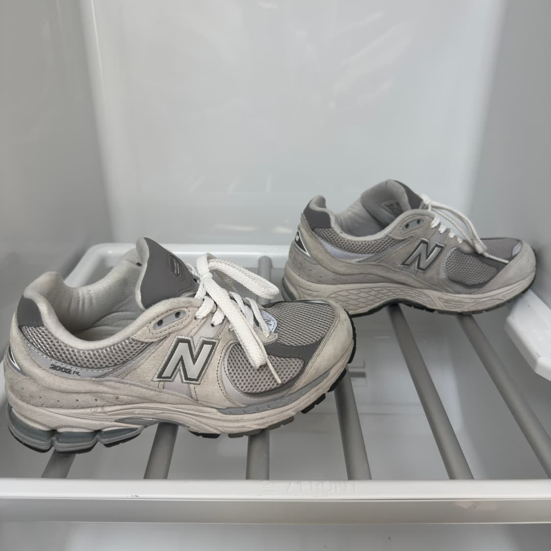 뉴발란스 2002r 240 상품이미지2