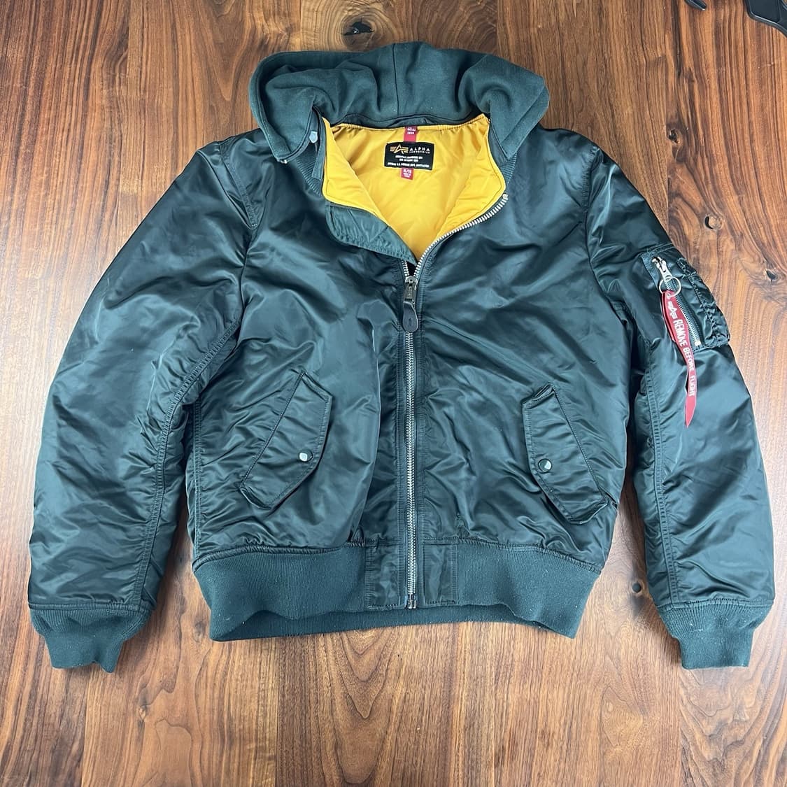 10s 알파 인더스트리 MA-1 D-TEC 후드 자켓 상품이미지1