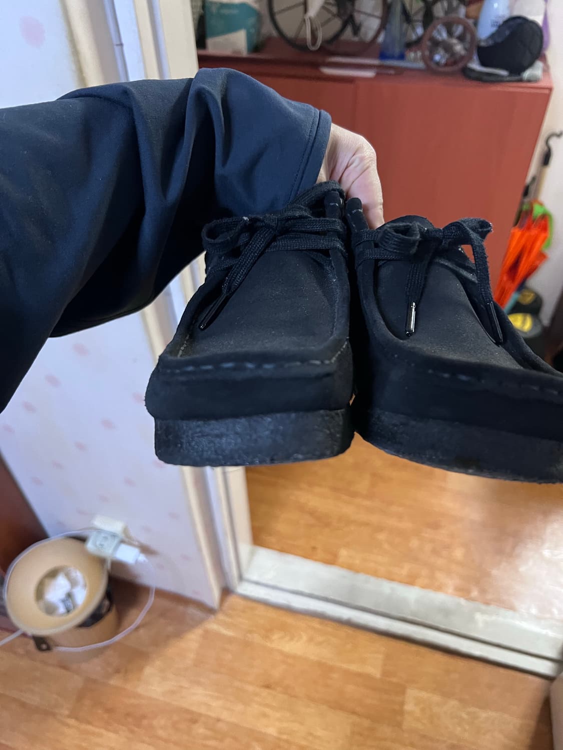 클락스 왈라비 블랙 250 판매 상품이미지1