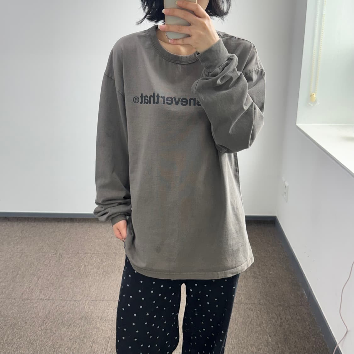 Thisisneverthat 디스이즈네버댓 브라운 롱슬리브 상품이미지1