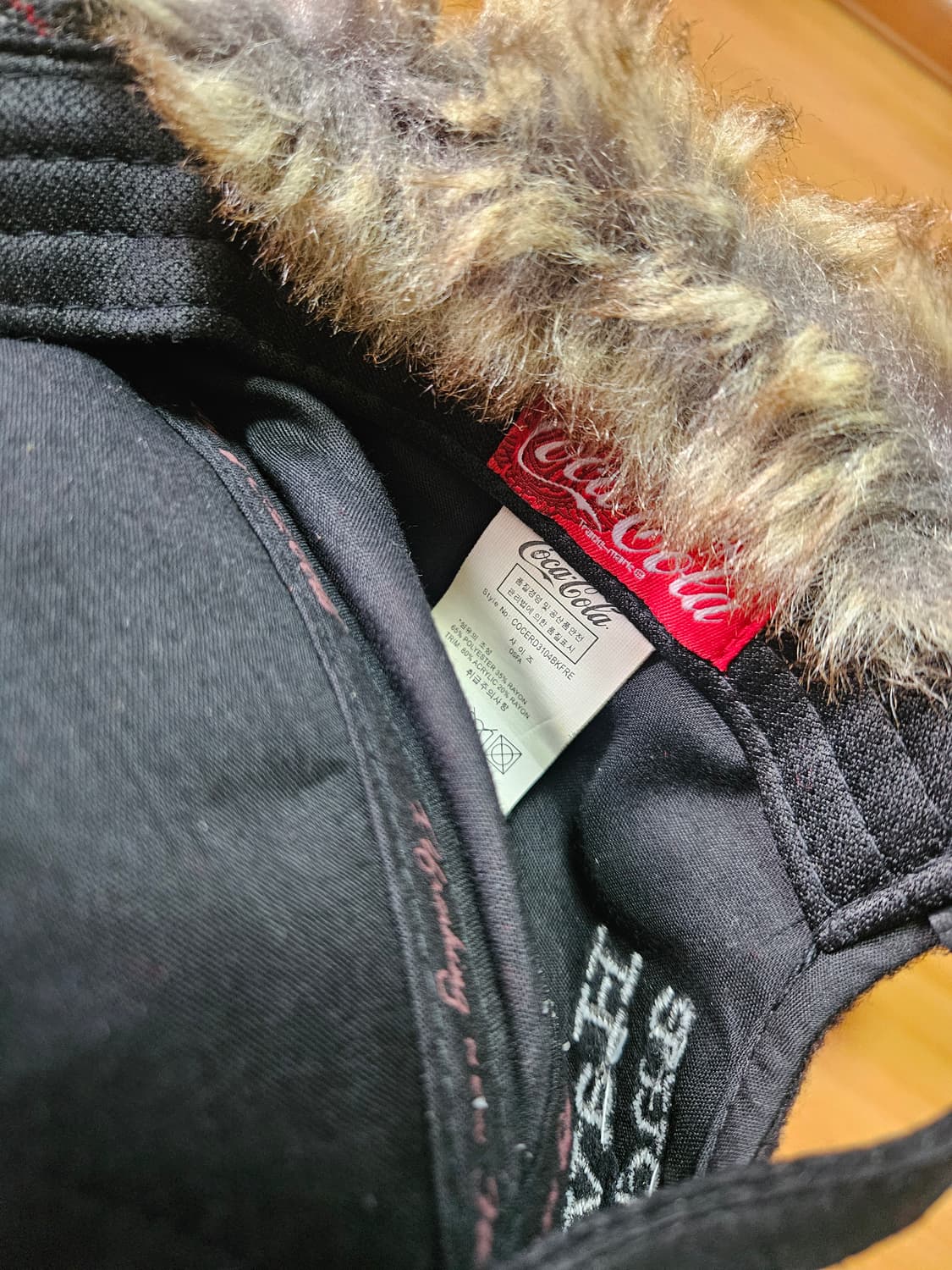 코카콜라 겨울 귀도리 털모자 상품이미지4