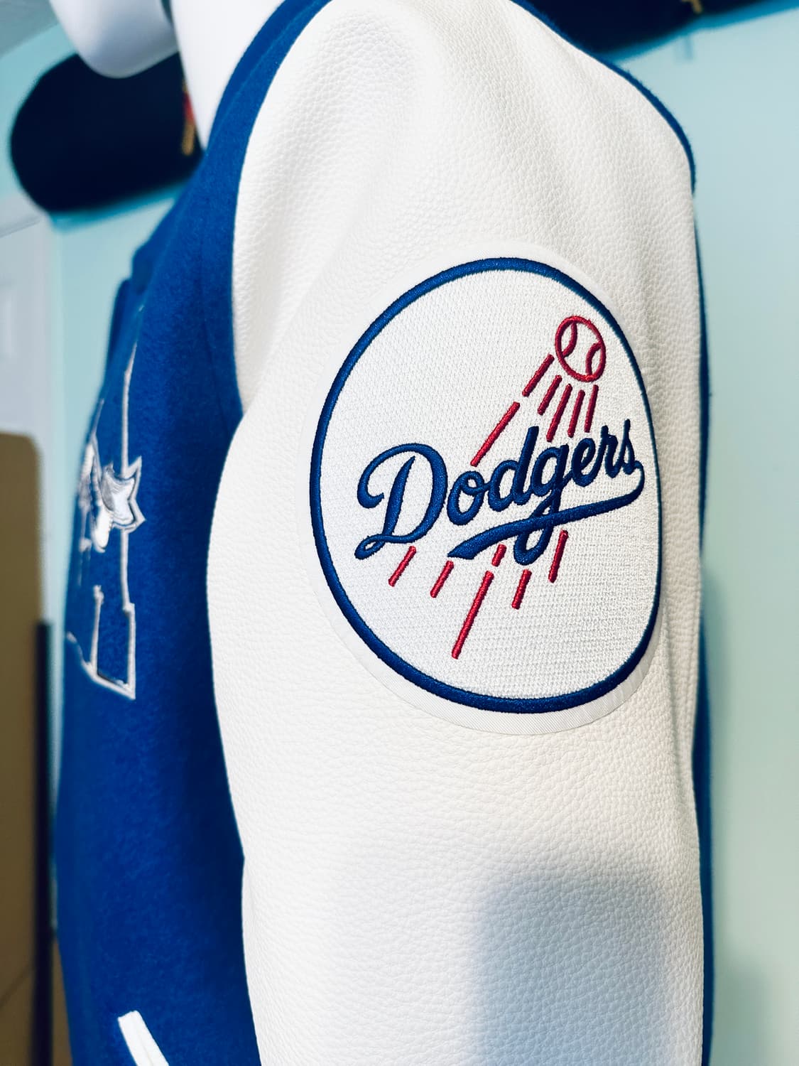 신품 la dodgers 엘에이 다저스 바시티 자켓 팝니다 상품이미지6