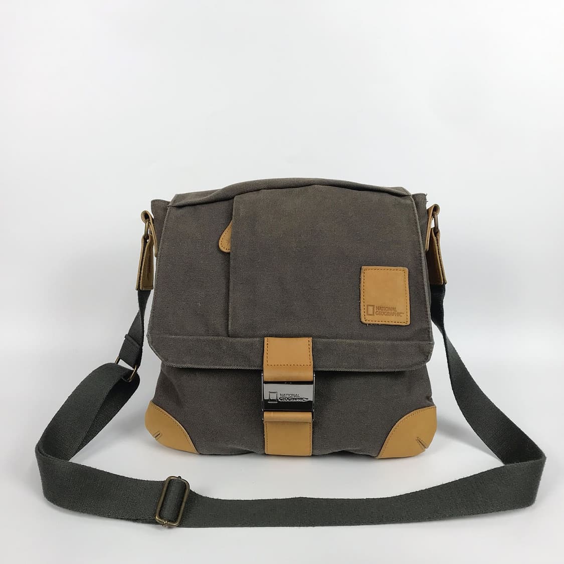 내셔널지오그래픽 코듀라 크로스백 가방 상품이미지1