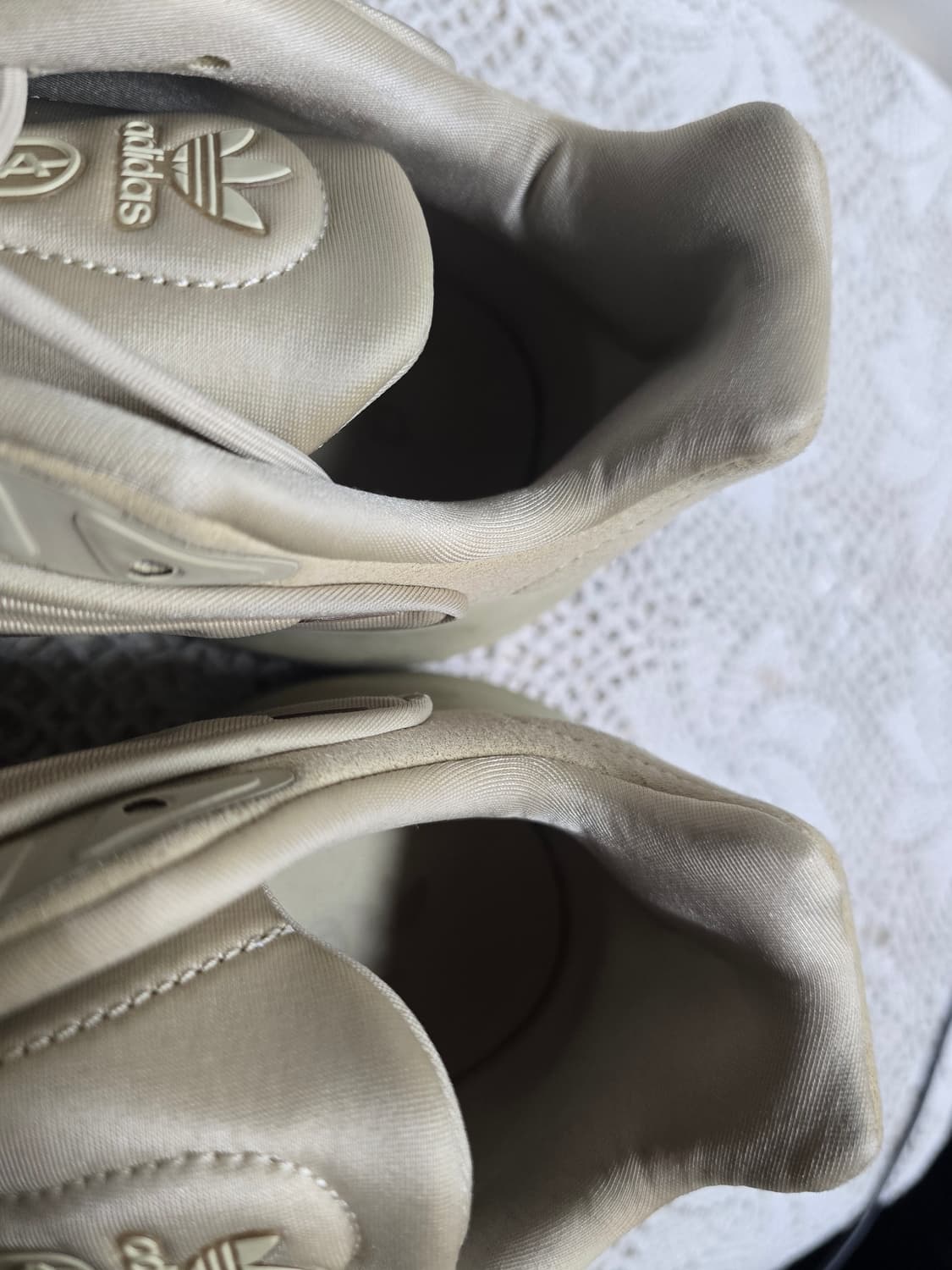 아디다스 오젤리아 스니커즈 270 상품이미지6