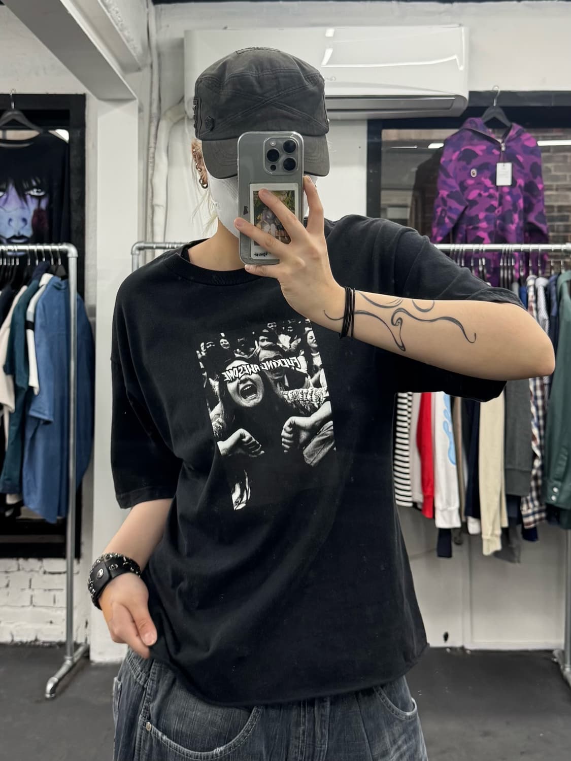 퍼킹어썸 프린팅 티셔츠 상품이미지1