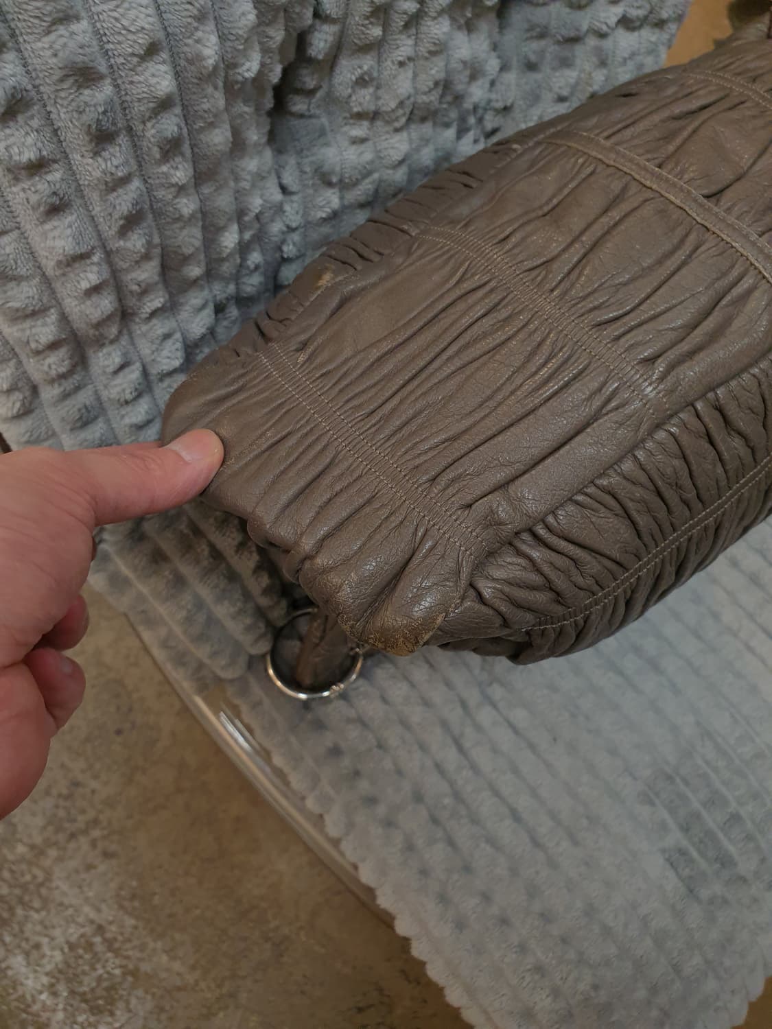 프라다 고프레 가죽 숄더백 상품이미지6