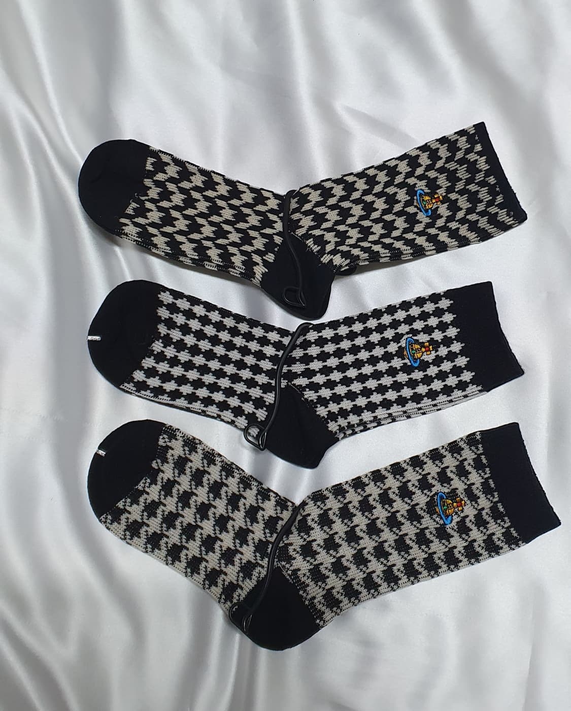 블랙 화이트 체크 제비체크 비비안웨스트우드 양말  상품이미지3