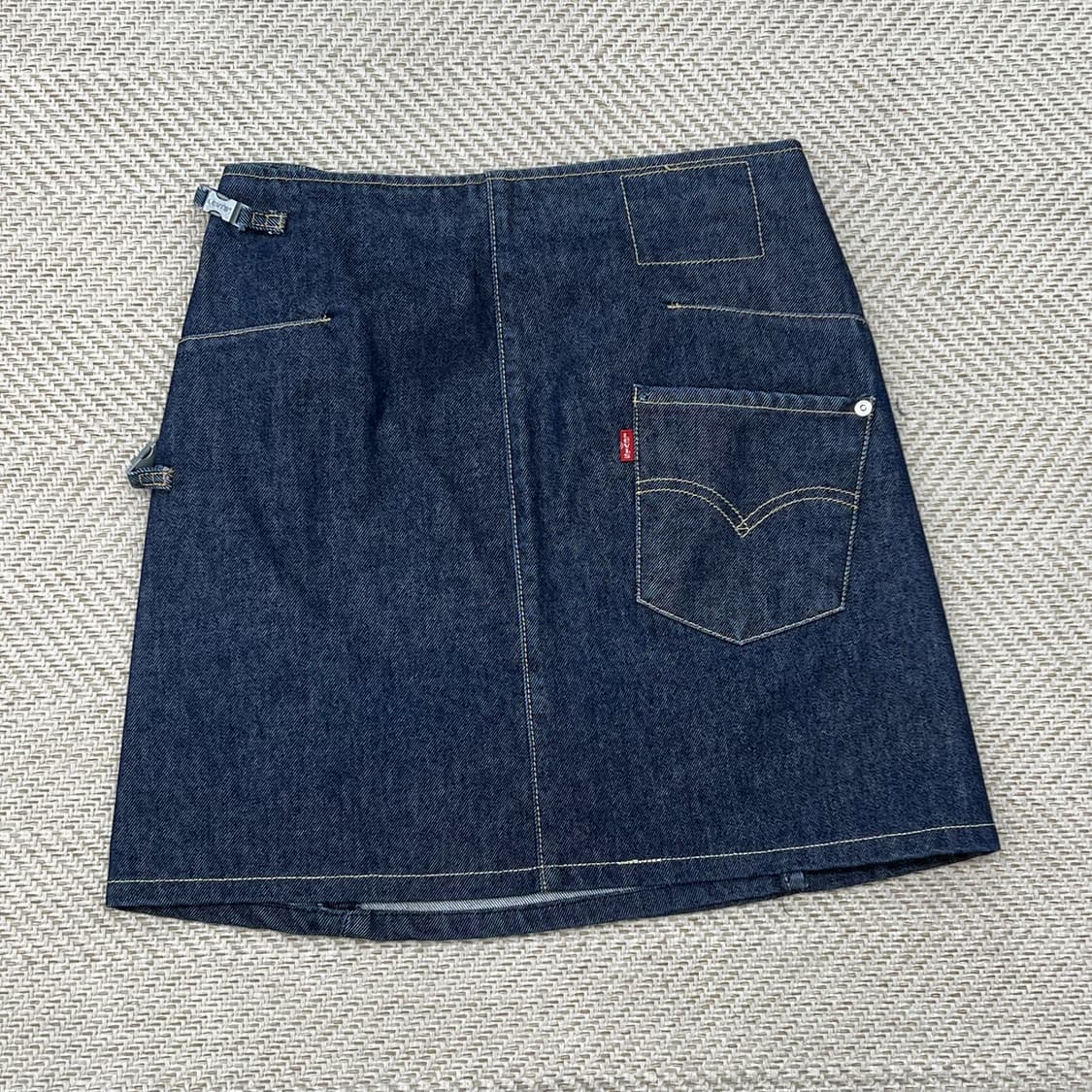 리바이스 엔지니어드 랩 데님스커트 r3181 상품이미지2