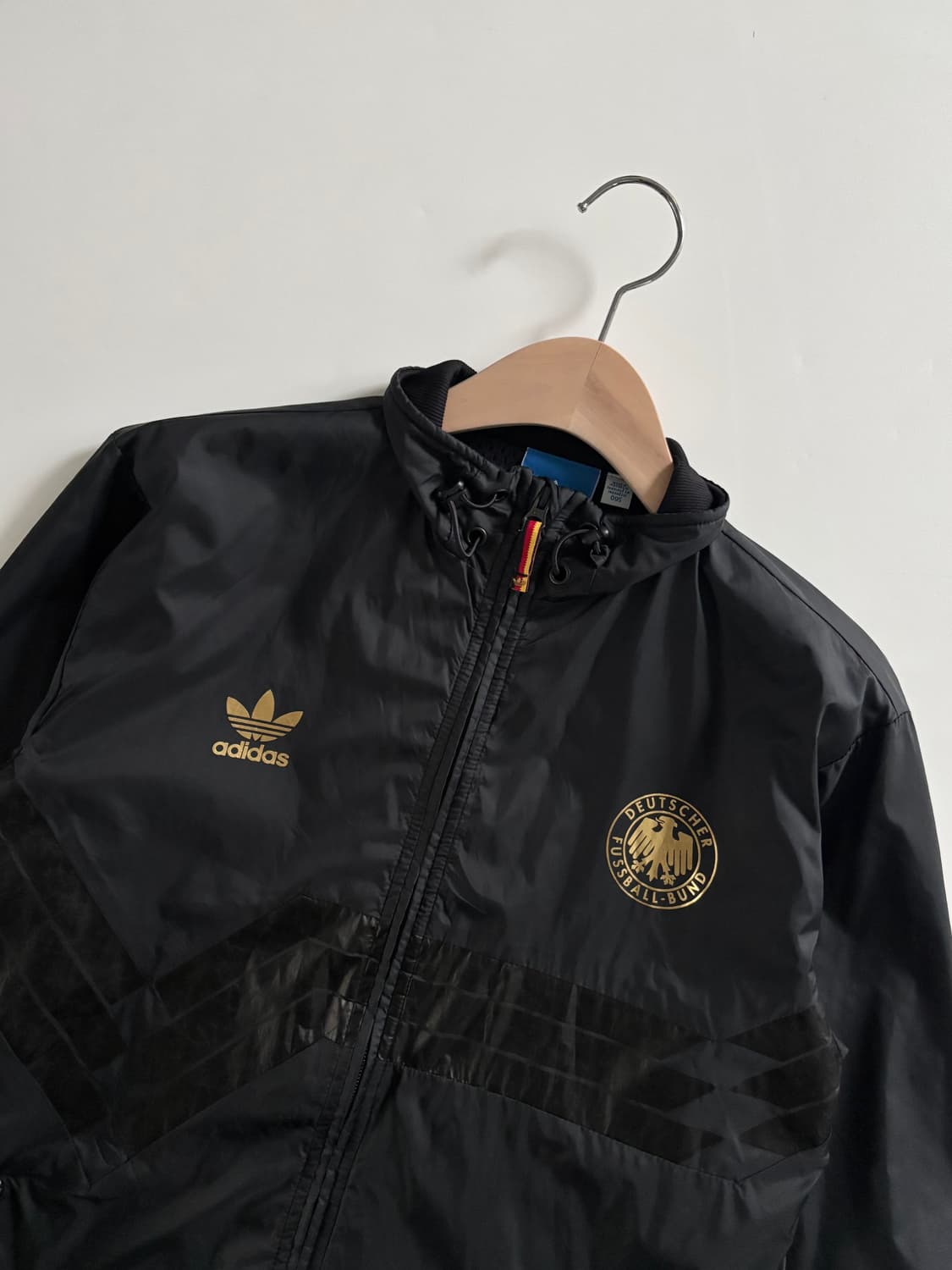 Adidas 아디다스 독일 블랙/골드로고 바람막이 자켓 상품이미지2