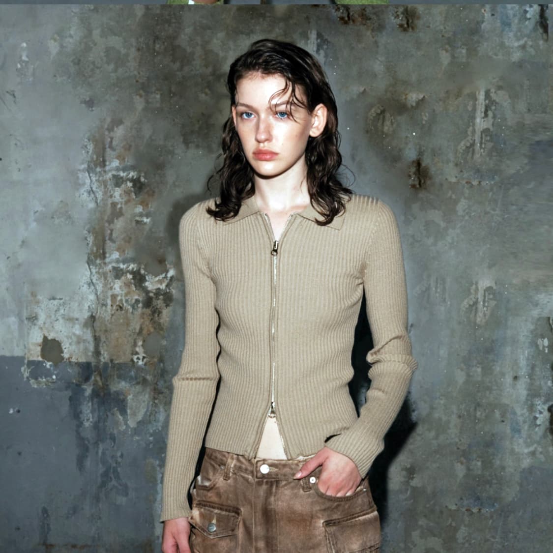 더포르타(Porta) 라인 리브드 니트집업 55-66 새상품 상품이미지1