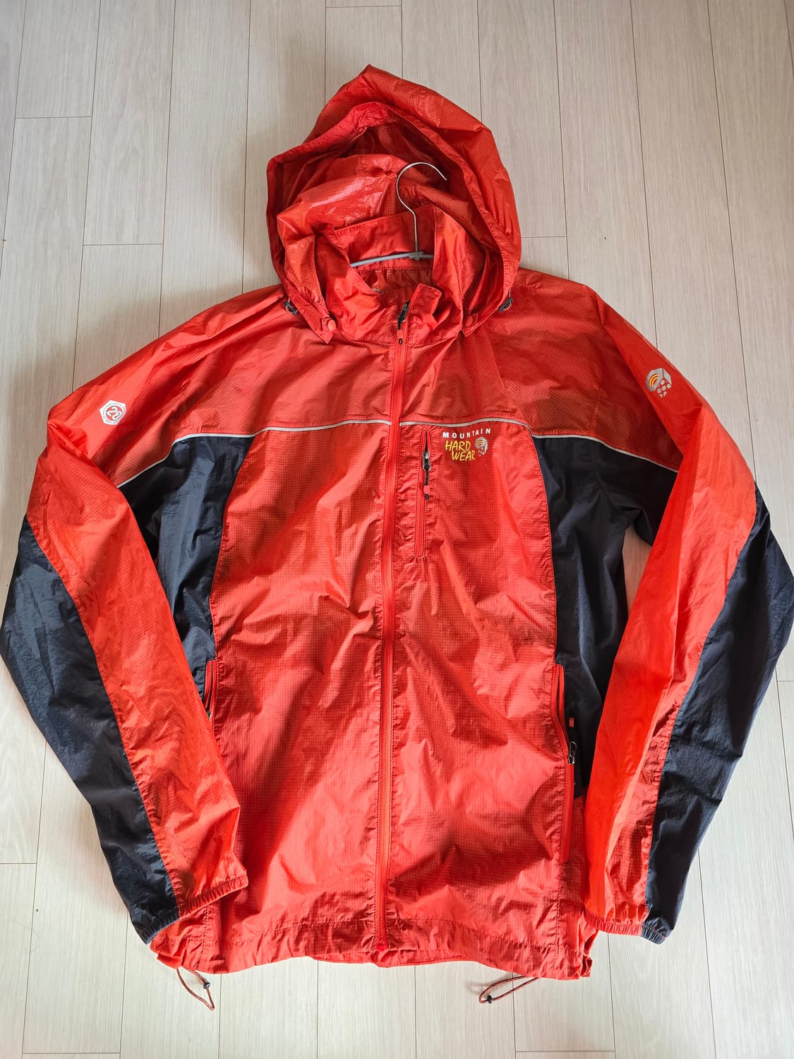 마운틴하드웨어 바람막이 xl105 상품이미지1