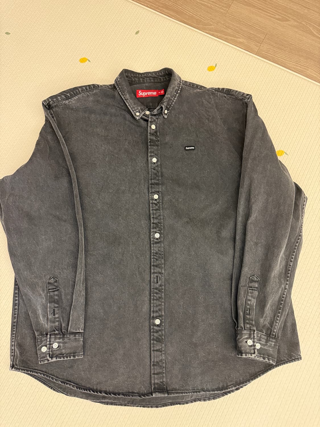 슈프림 스몰 박스 데님 셔츠 블랙 - 25SS XL사이즈 상품이미지1